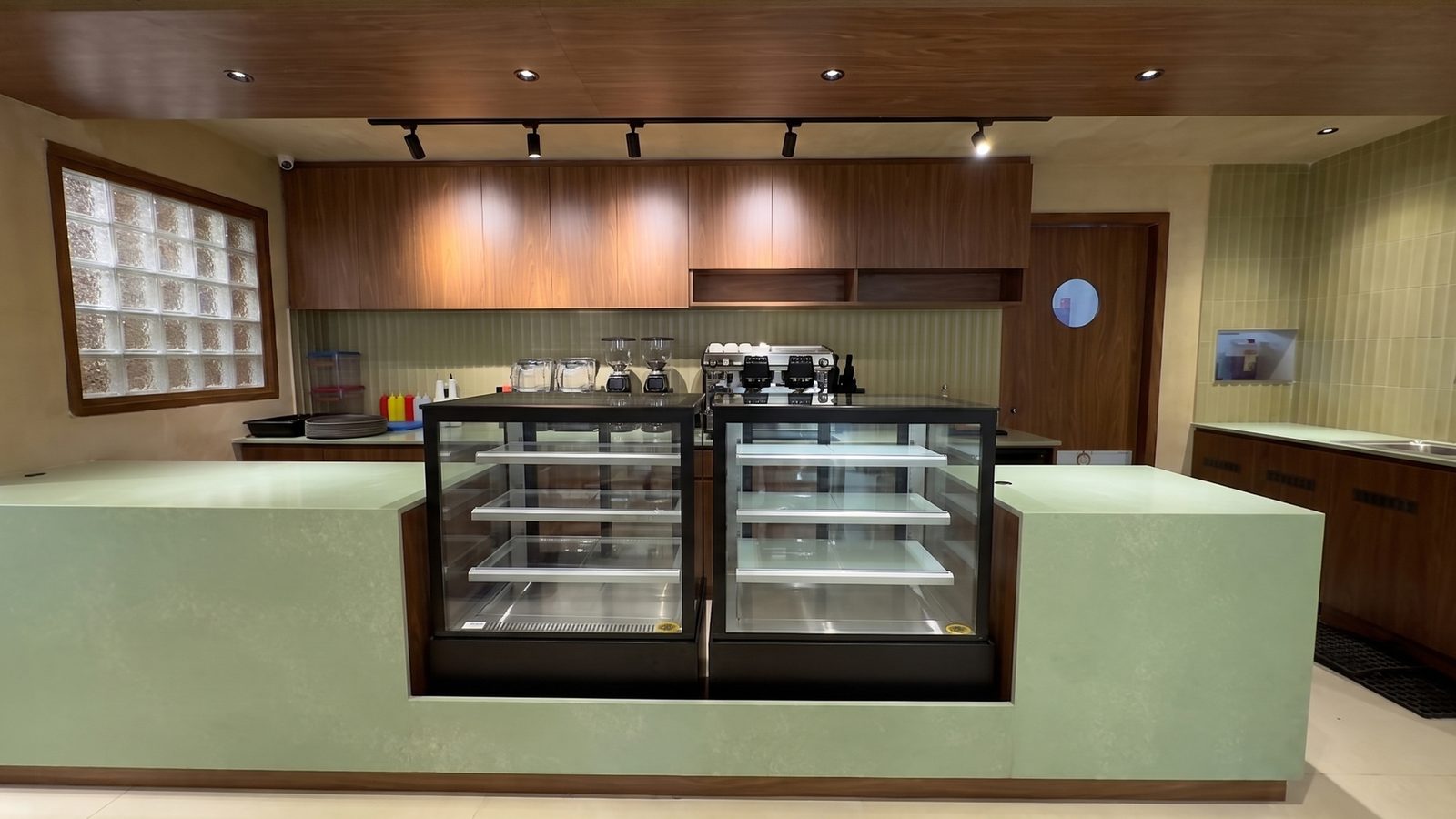 Dialtone Cafe interior
